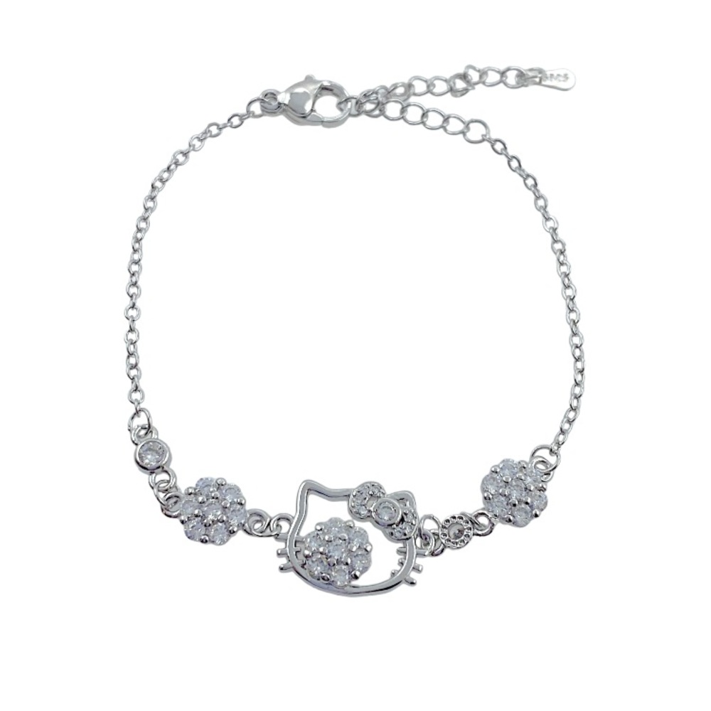 Hello Kitty bracelet in silver with Crystals.